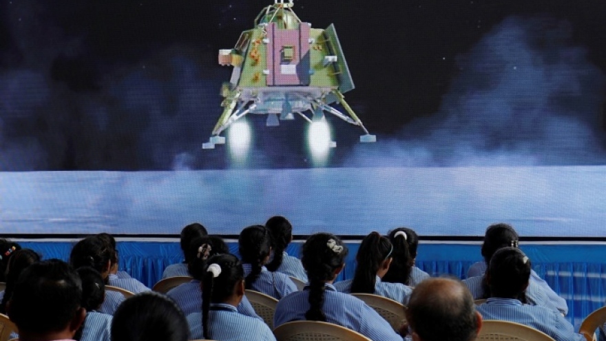 Ấn Độ đặt mục tiêu đưa phi hành gia lên Mặt Trăng