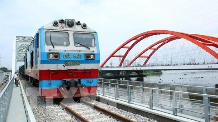 Vietnam-Laos joint venture allowed to develop railway project