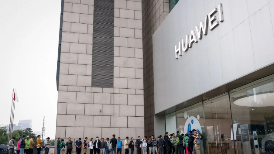Chiến tranh công nghệ rẽ hướng với màn trở lại của Huawei