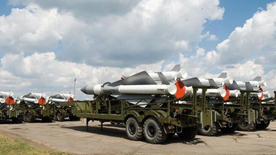 Ukraine lần đầu công bố video phóng tên lửa nặng 8 tấn vào mục tiêu Nga