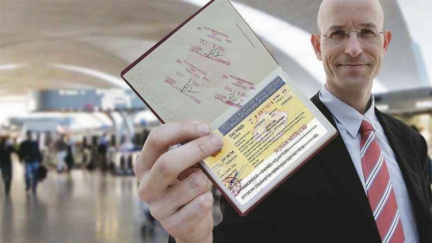 Những thay đổi về lệ phí cấp thị thực cho người nước ngoài