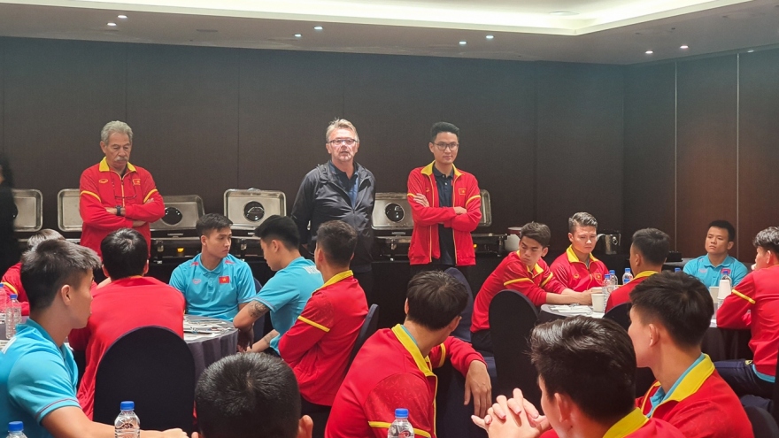 HLV Troussier nói lời gan ruột với cầu thủ ĐT Việt Nam sau trận thua ĐT Hàn Quốc