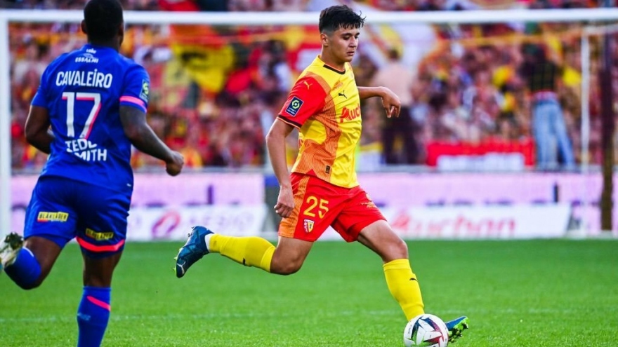 ĐT Uzbekistan triệu tập cầu thủ đang chơi tại Ligue 1 đấu ĐT Việt Nam