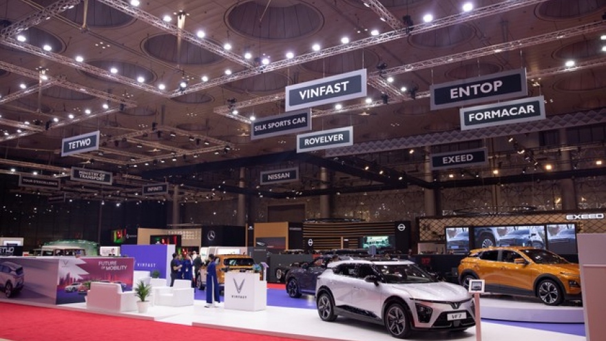 VinFast introduces EV models at international motor show in Qatar