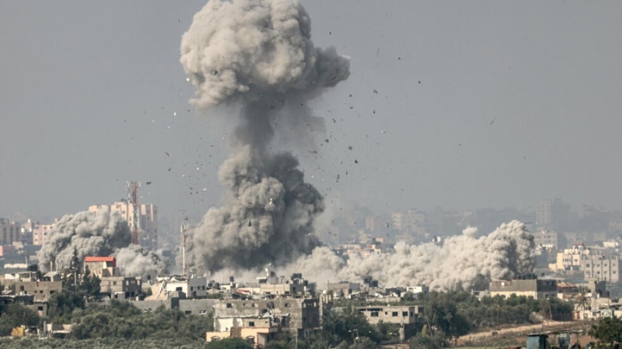 Israel tăng cường đột kích, chuẩn bị tấn công bộ binh quy mô lớn vào Gaza
