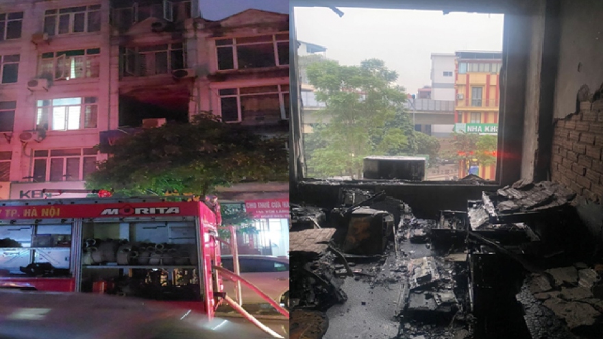 Cứu 2 người mắc kẹt trong ngôi nhà ống bị cháy trong đêm ở Hà Nội