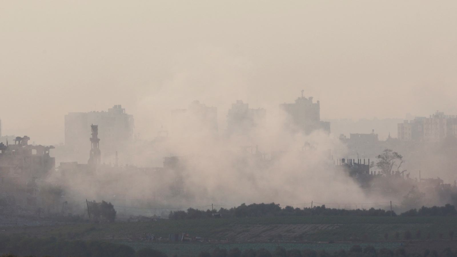 Xung đột Israel và Hamas lan rộng: Quốc tế sơ tán gấp công dân
