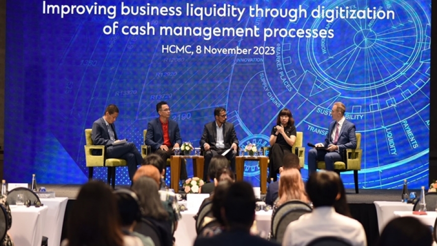 Standard Chartered hosts first Treasury Leadership Forum in Vietnam