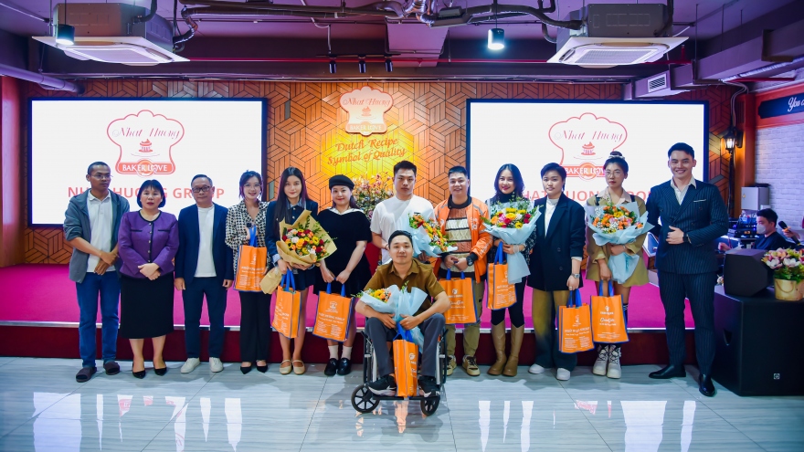 MC Mạnh Khang làm đại sứ thiện chí cho chiến dịch "bánh kem" tri ân thầy cô