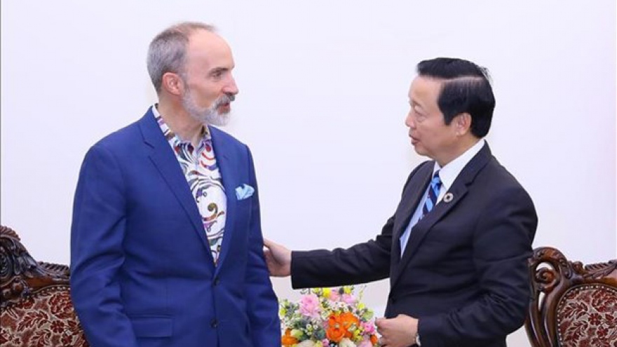 Deputy PM Tran Hong Ha receive US Prof. David Rogers