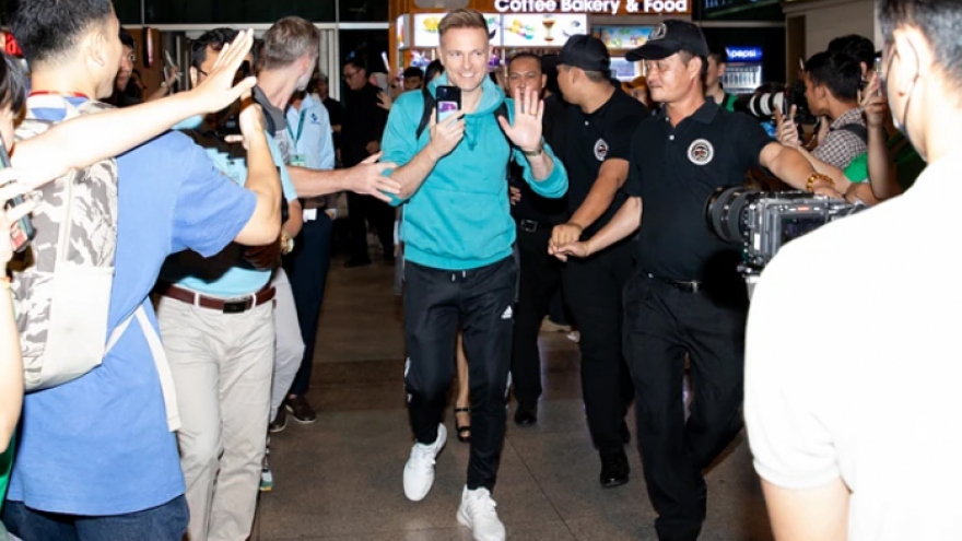 Westlife band warmly welcomed for second return to Vietnam