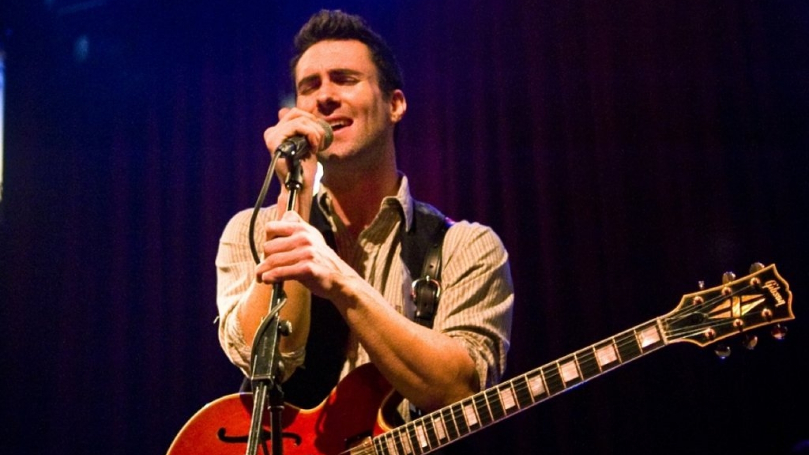 Dấu ấn Adam Levine trong sự nghiệp âm nhạc bất hủ của Maroon 5