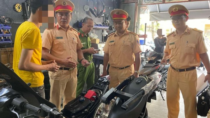 Kiểm tra hàng loạt “lò” độ, chế xe máy tại Đà Nẵng