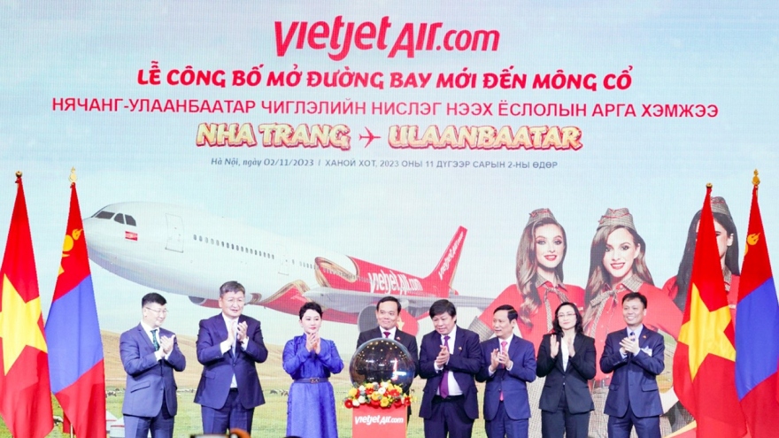 Tổng thống Mông Cổ dự lễ công bố đường bay thẳng Ulaanbaatar - Nha Trang