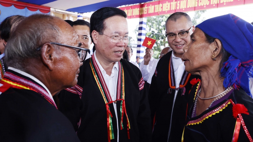 Chủ tịch nước Võ Văn Thưởng dự Ngày hội Đại đoàn kết toàn dân tộc tại Phú Yên