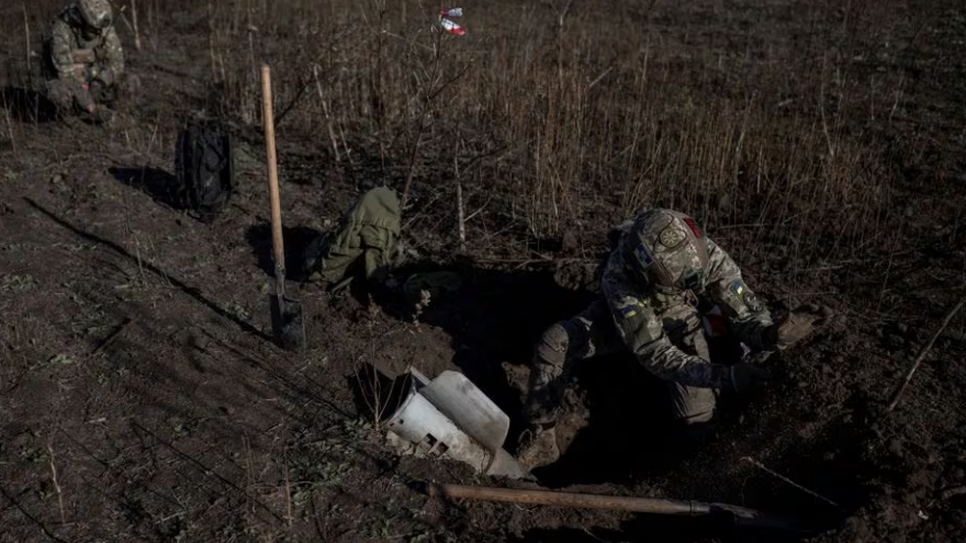 Ukraine vào bờ Đông sông Dnipro, lực lượng phòng thủ của Nga chịu áp lực