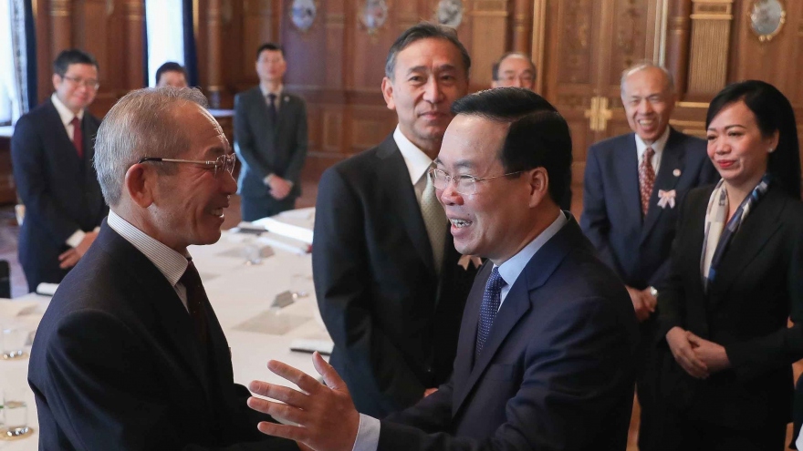 Chủ tịch nước xúc động gặp lại các gia đình Nhật Bản giúp đỡ thanh niên Việt Nam