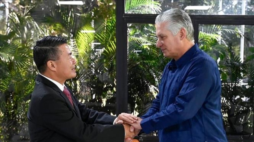 Cuba tặng Huy chương Hữu nghị ghi nhận đóng góp của Đại sứ Việt Nam
