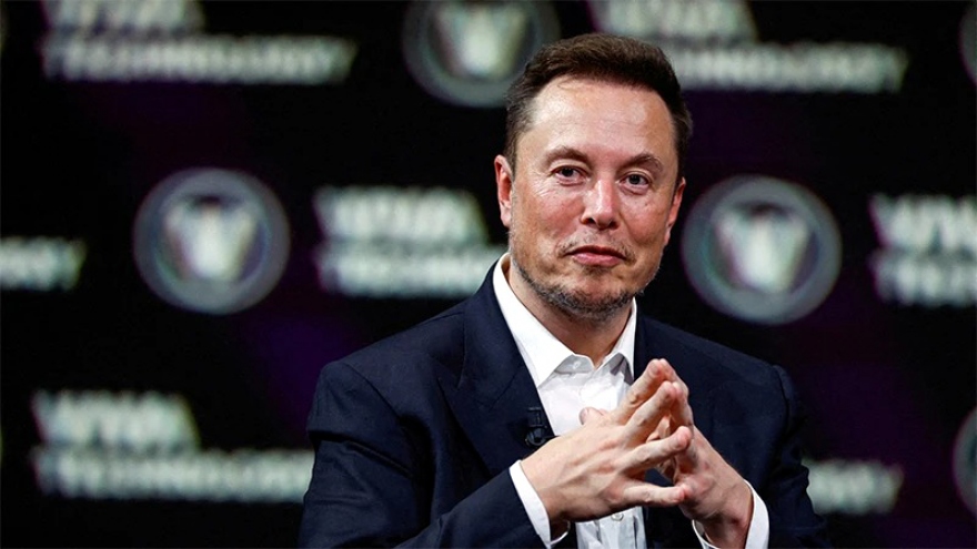 Tỷ phú Elon Musk tích hợp xAI với nền tảng truyền thông xã hội X