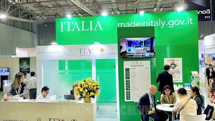 Italian firms promote packaging products, technologies in Vietnam