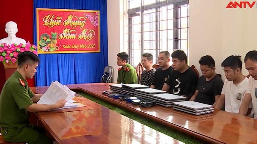 Seven wanted Chinese nationals arrested for gambling in Quang Ninh