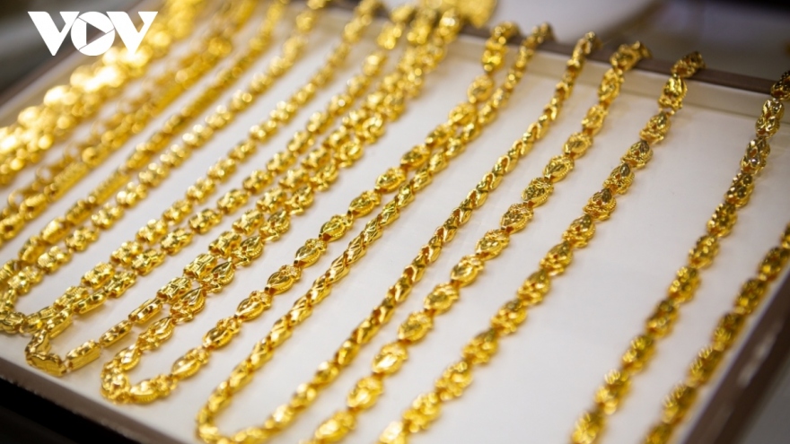 Giá vàng hôm nay 23/4: Vàng SJC giảm về mức 83,5 triệu đồng/lượng