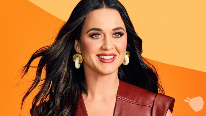 Katy Perry thừa nhận hạn chế tiệc tùng sau khi lên chức mẹ