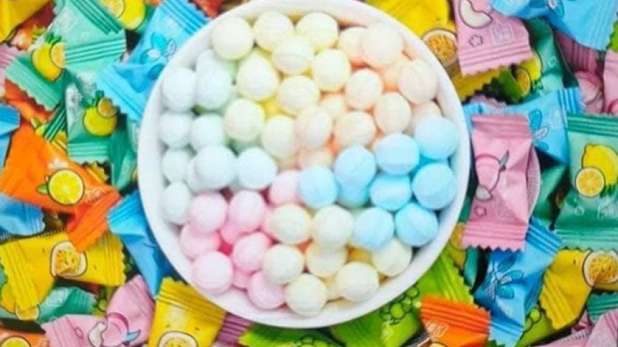 29 học sinh vùng cao huyện Bình Liêu nghi ngộ độc do ăn kẹo lạ