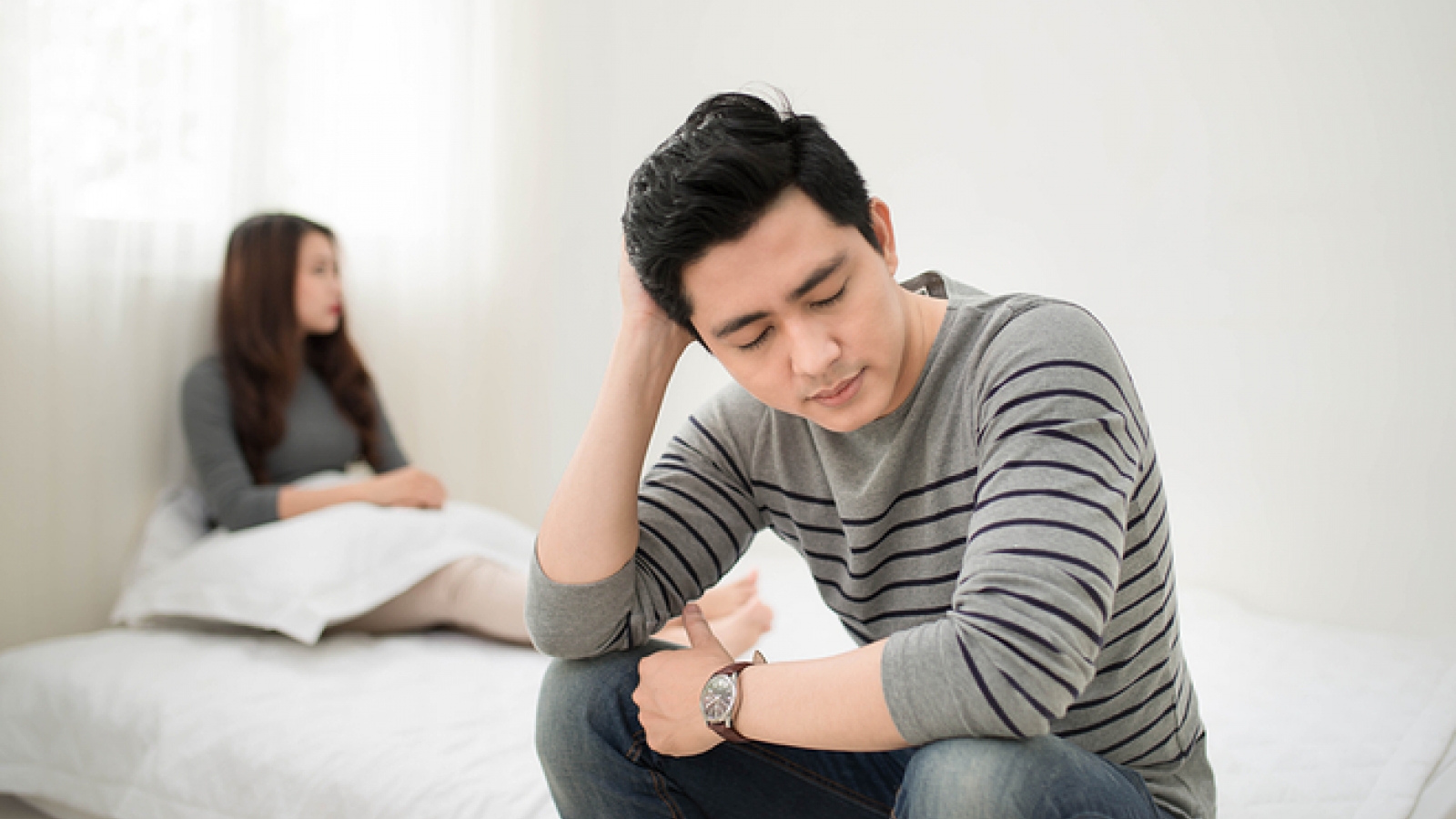 Vợ quay lại sau 1 năm bỏ theo bồ, người chồng có nên ly hôn?