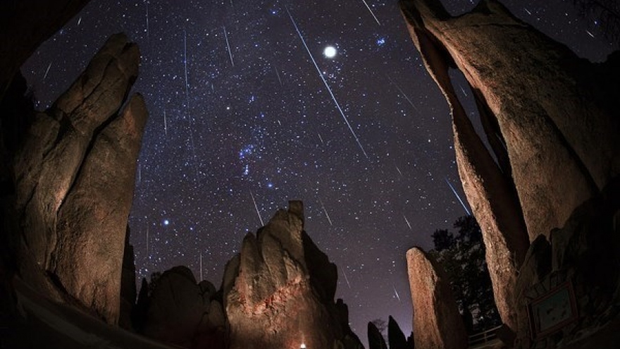 Vietnam to welcome two meteor showers this November