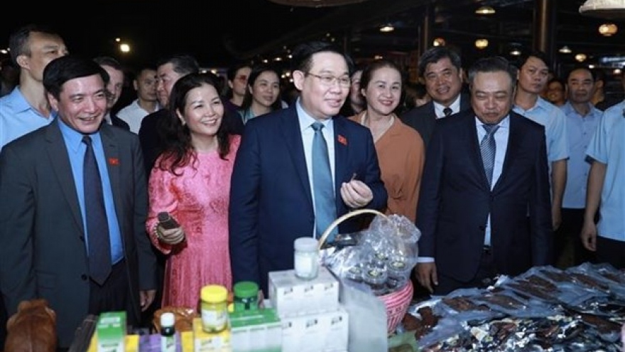 Vietnam craft villages festival opens