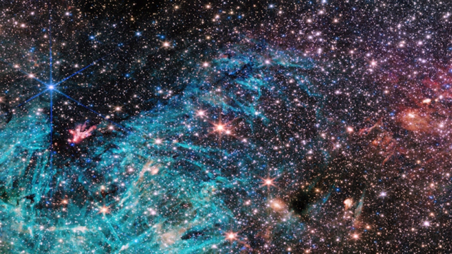 Hình ảnh chưa từng thấy ở trung tâm Dải Ngân hà qua Kính thiên văn James Webb
