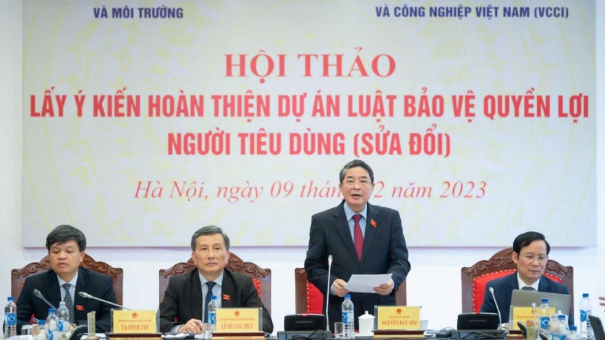 Bảo vệ quyền lợi người tiêu dùng trong lĩnh vực tài chính, ngân hàng