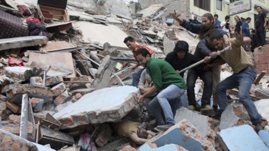 Ấn Độ hỗ trợ khẩn cấp Nepal khắc phục hậu quả động đất