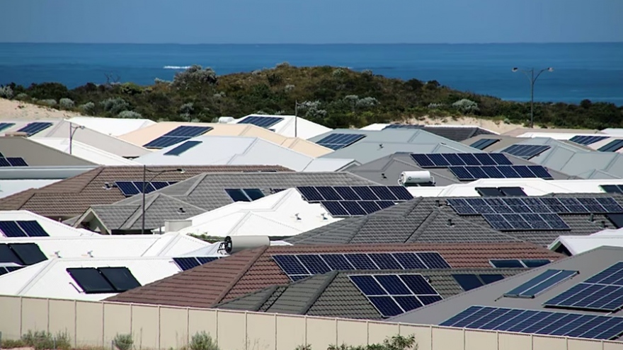 Australia đứng đầu thế giới về tỷ lệ lắp đặt pin năng lượng mặt trời ở gia đình