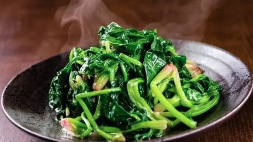 Rau xanh hâm lại có tốt?