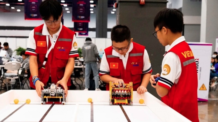 Vietnam wins four major prizes at 2023 World Robot Olympiad