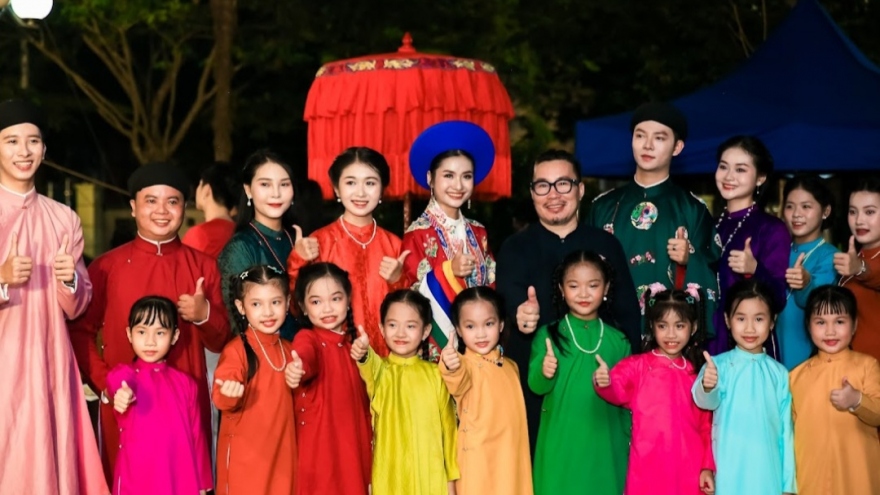 Nguyễn Thanh Hà muốn quảng bá cho quê hương sau khi trở thành hoa hậu