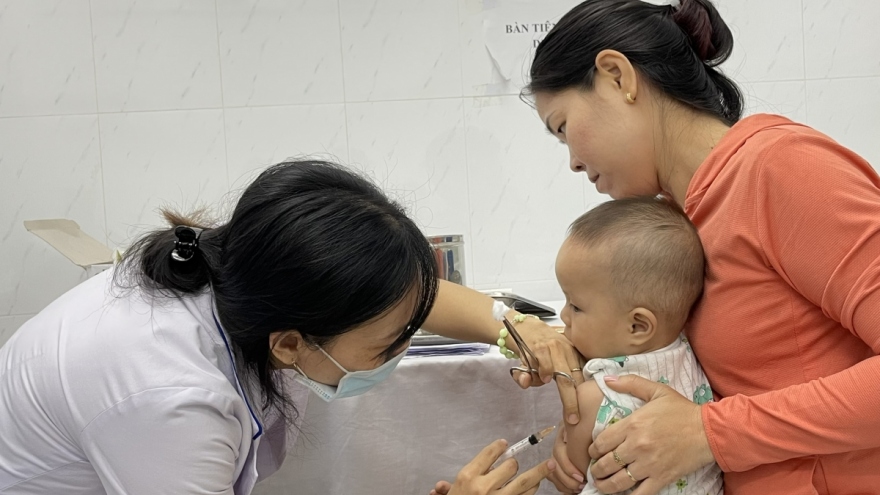 Cả nước lại thiếu vaccine tiêm chủng mở rộng