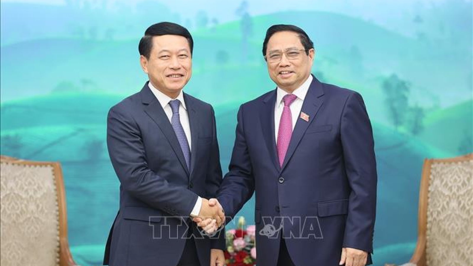Thủ tướng Phạm Minh Chính tiếp Phó Thủ tướng, Bộ trưởng Bộ Ngoại giao Lào
