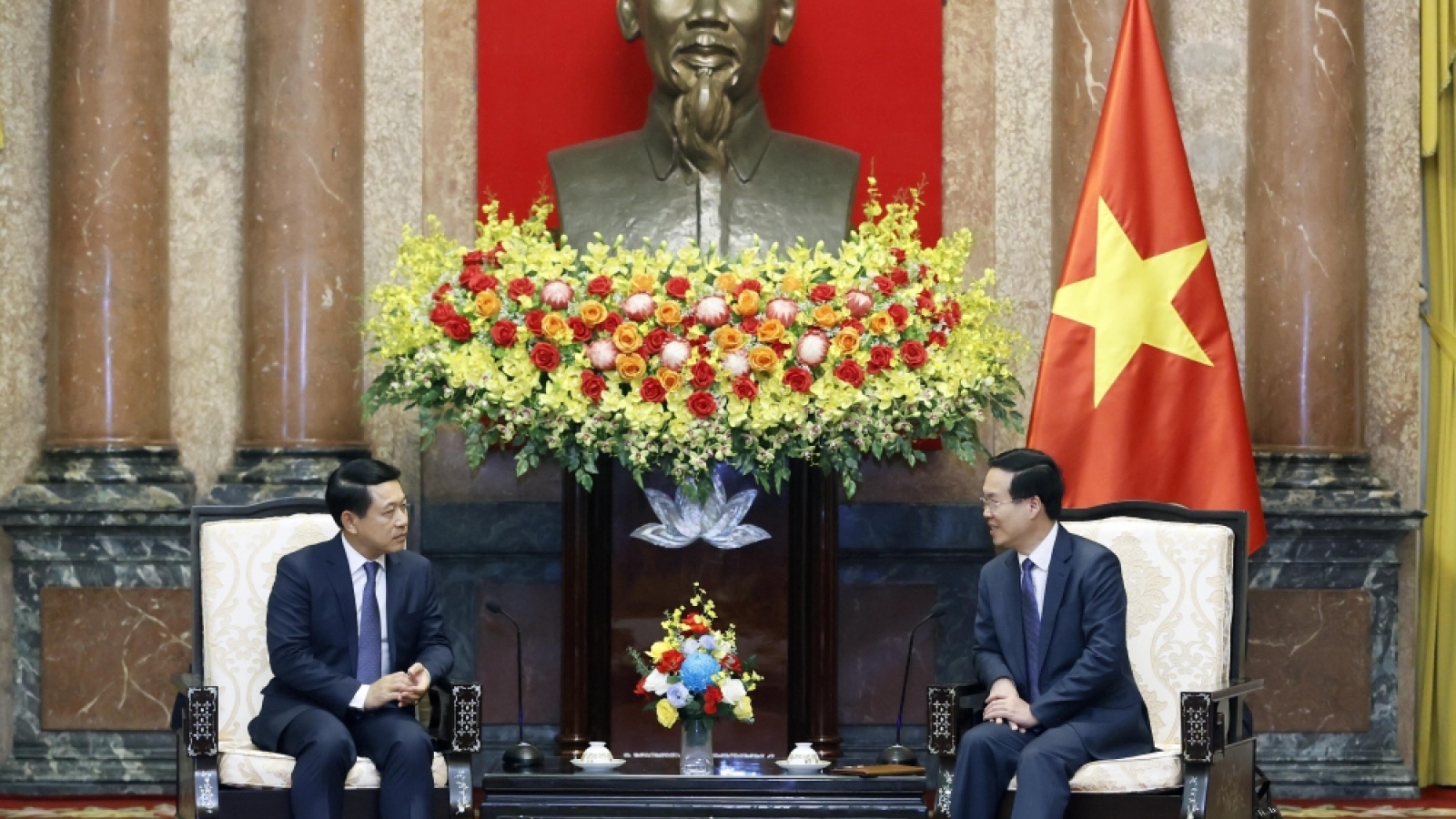 State and Government leaders host Lao Deputy PM and Foreign Minister
