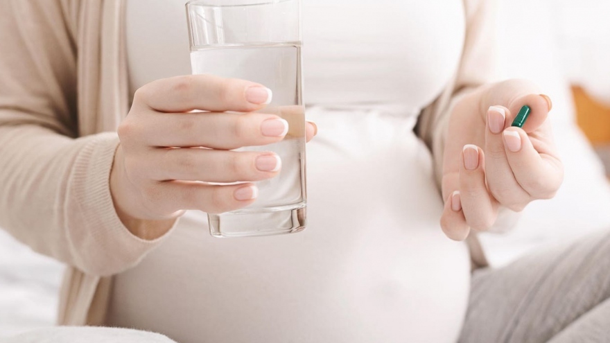 Uống thuốc cảm khi mang thai tháng đầu tiên có nguy hại?