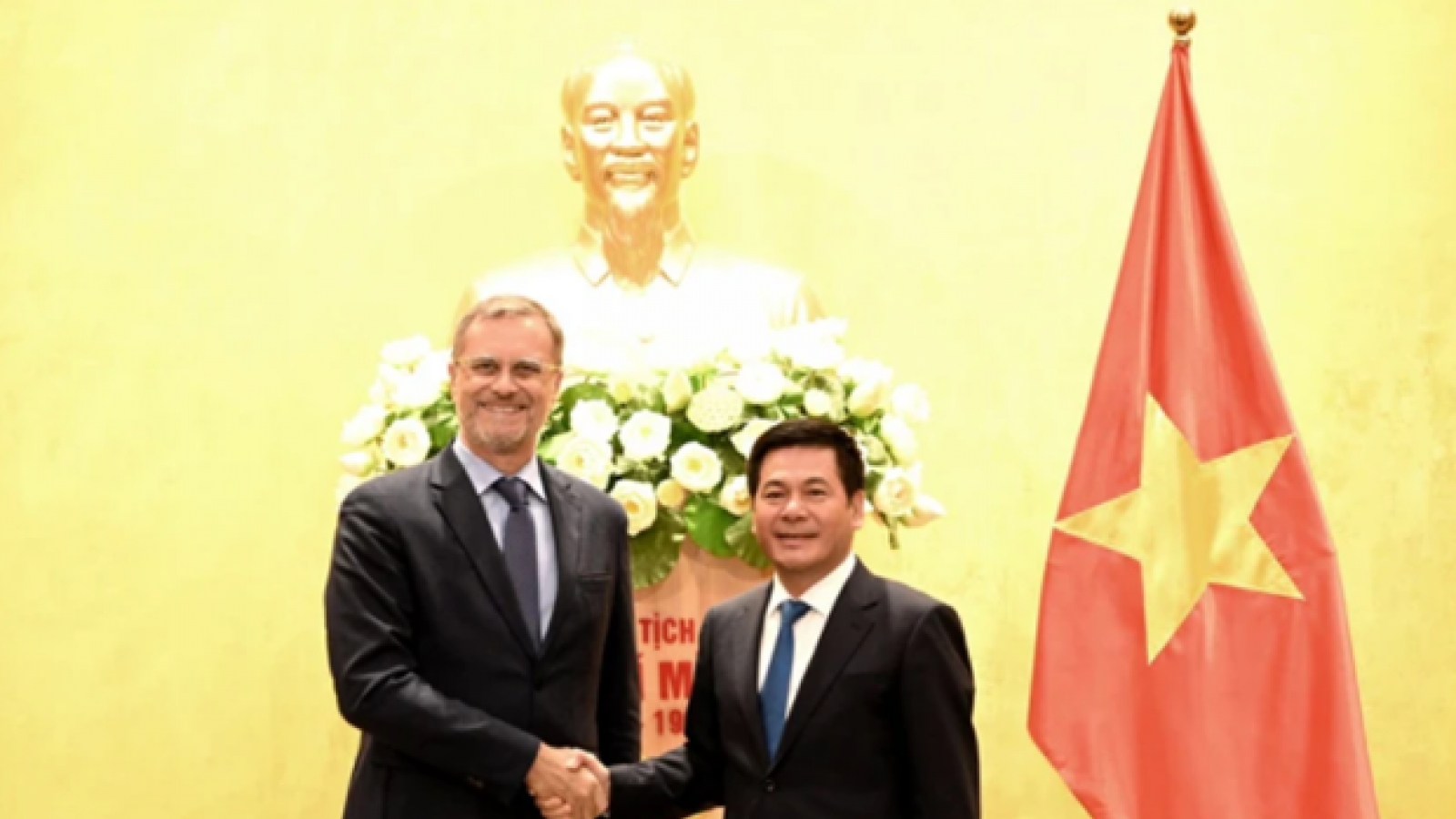 Vietnam, France prioritise cooperation in climate change response