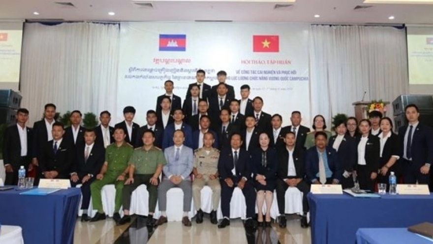 Vietnam provides training on drug treatment, rehabilitation for Cambodia