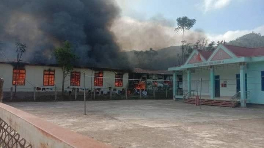 Cháy lớn tại 1 trường bán trú ở Sơn La, 1 học sinh tử vong