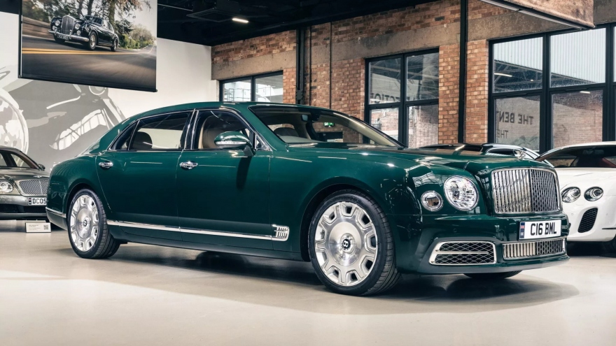 Chiêm ngưỡng chiếc Bentley Mulsanne đặc biệt của cố Nữ hoàng Anh Elizabeth II