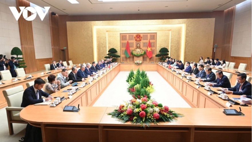 Vietnamese and Belarusian PMs agree to promote agricultural cooperation