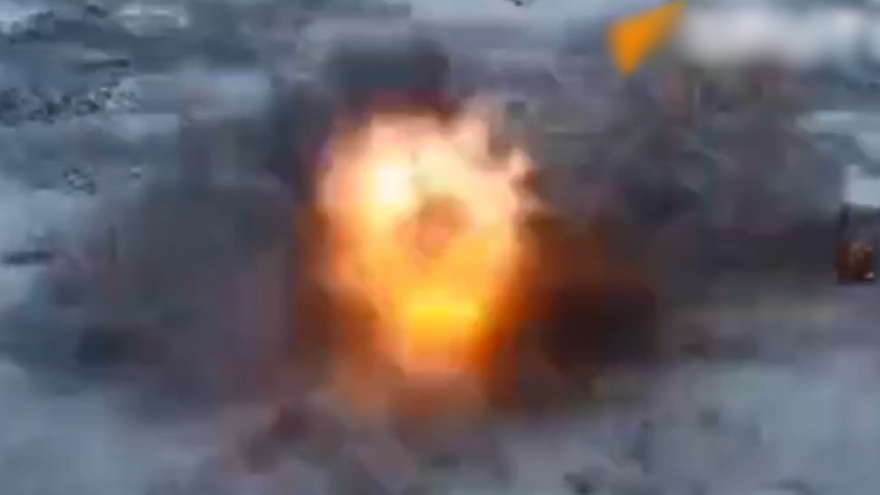 Khoảnh khắc UAV cảm tử Nga đánh thẳng vào lực lượng Ukraine xâm nhập Bakhmut