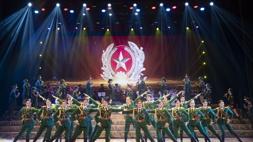 Nhà hát Ca múa nhạc Quân đội khẳng định nòng cốt trên mặt trận tư tưởng, văn hoá