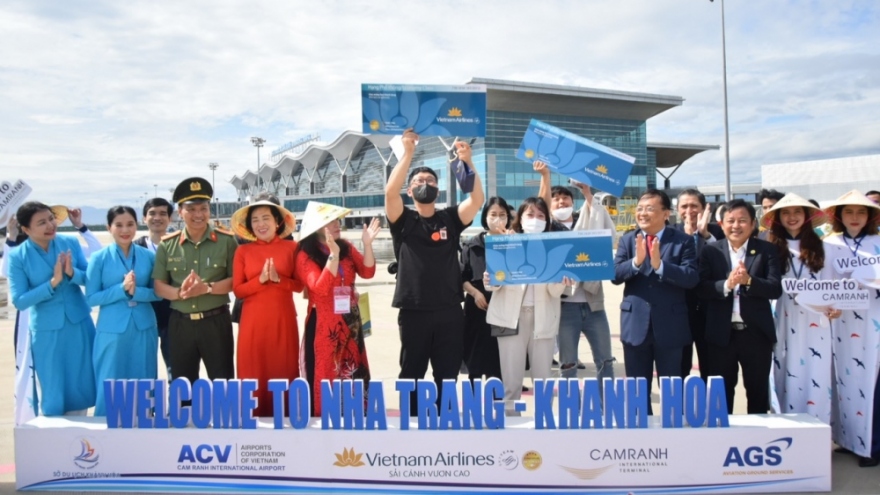Cam Ranh International Airport to put on 300 flights over New Year holiday